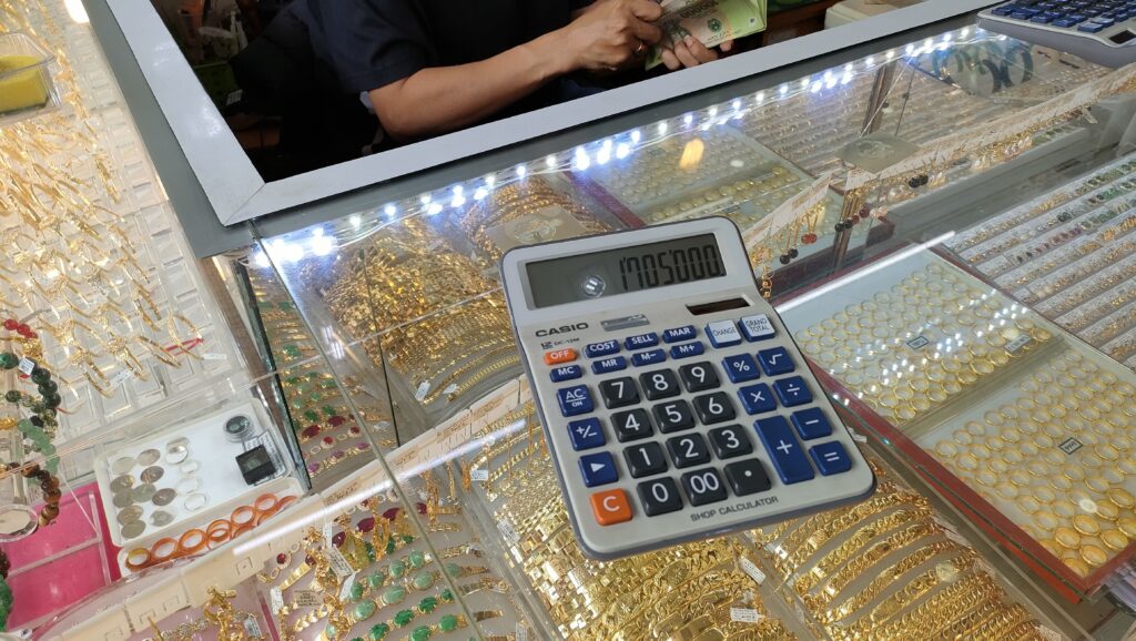 Hiệu vàng Hiệp Thịnhでの2025/3/20の両替レート。10,000円＝1,705,000 VND