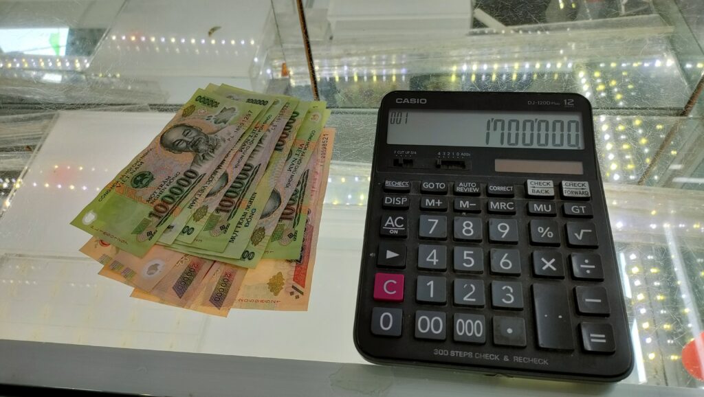 Hiệu Vàng Soạn Hàでの2025/3/20の両替レート。10,000円＝1,700,000 VND