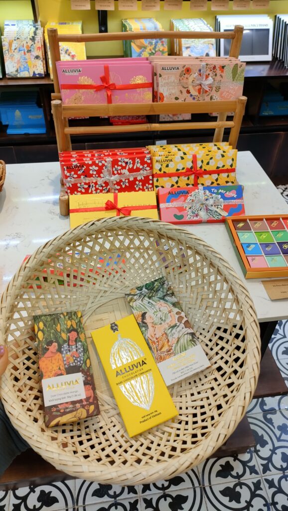 ALLUVIA（アルヴィア）で購入したチョコレート｜ダークチョコ・マンゴー・シナモンのフレーバー